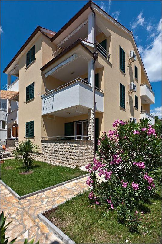 Villa Veronika 布罗达里卡 外观 照片